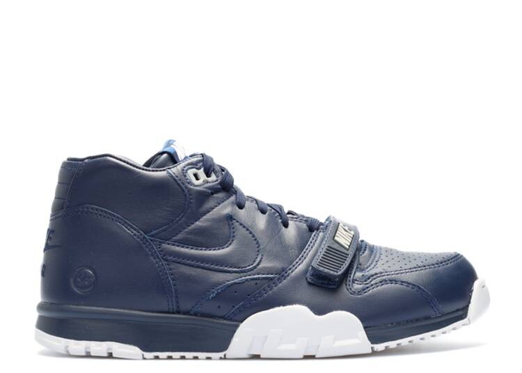 

Кроссовки Nike FRAGMENT DESIGN X AIR TRAINER 1 MID SP 'OBSIDIAN',