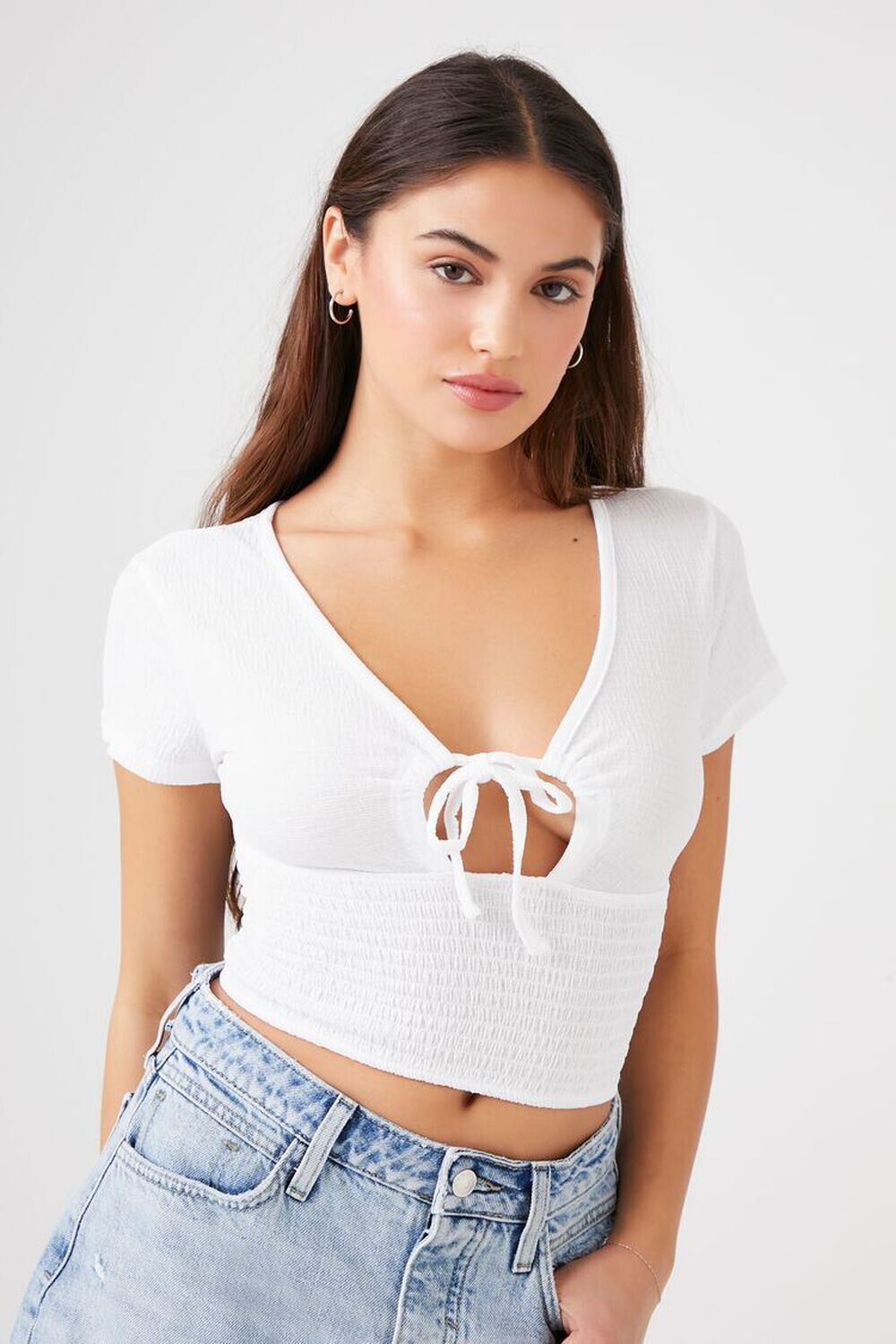 

Укороченный топ со сборками и вырезами Forever 21, белый