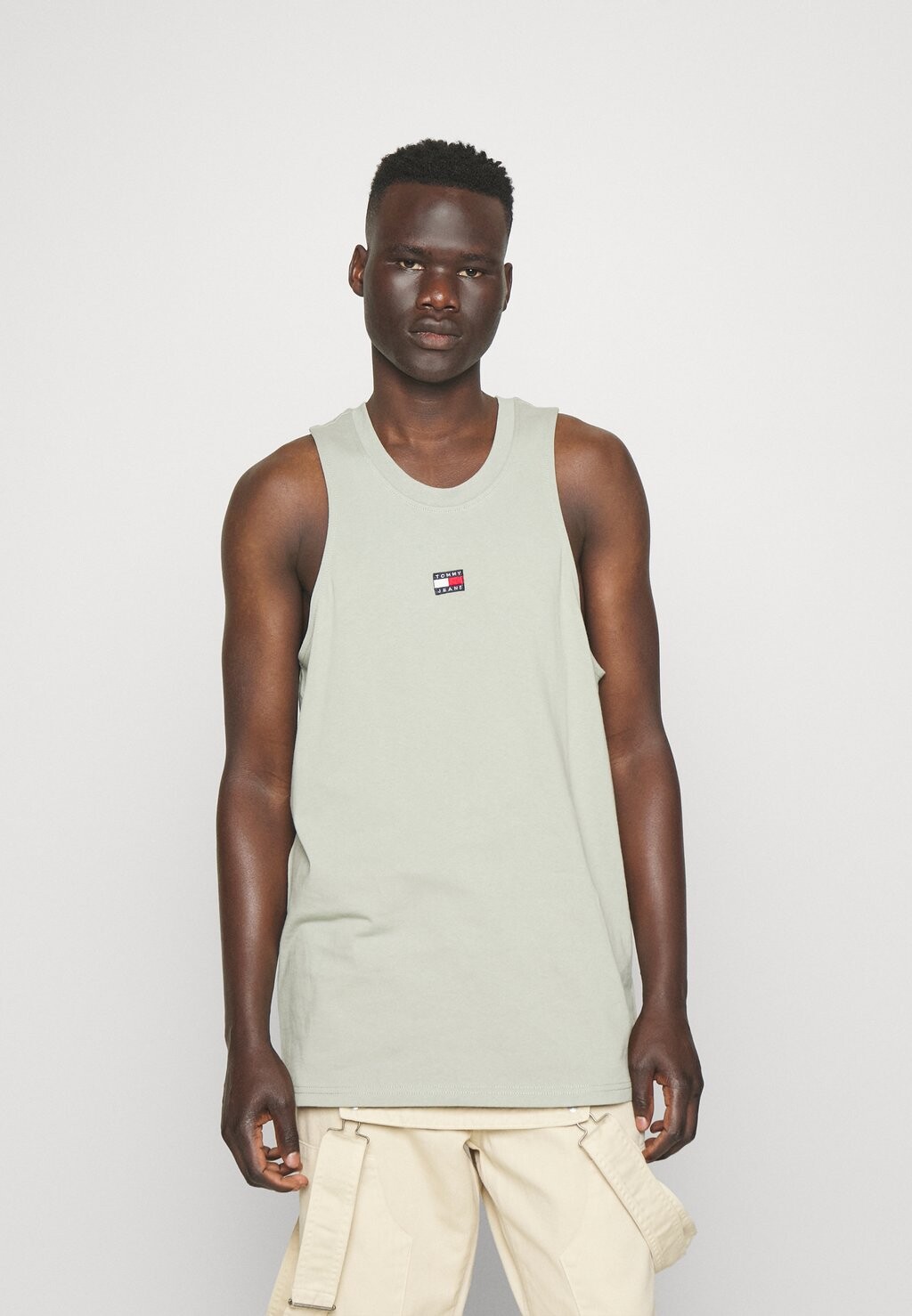 

Топ ТАНК Tommy Jeans, ива увядшая