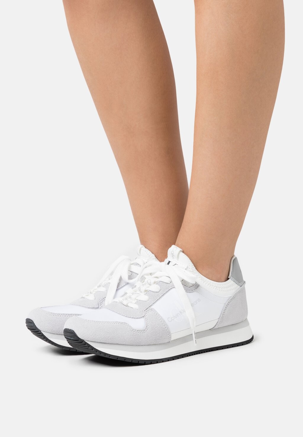 

Кроссовки Calvin Klein Jeans Runner Sock Laceup, ярко-белый / вешенка