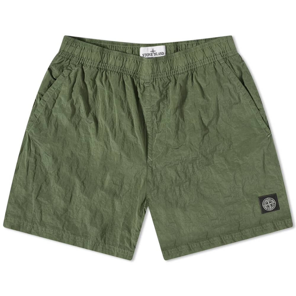 

Нейлоновые шорты Stone Island с эффектом металлик