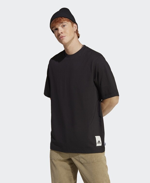 

Футболка adidas, черный