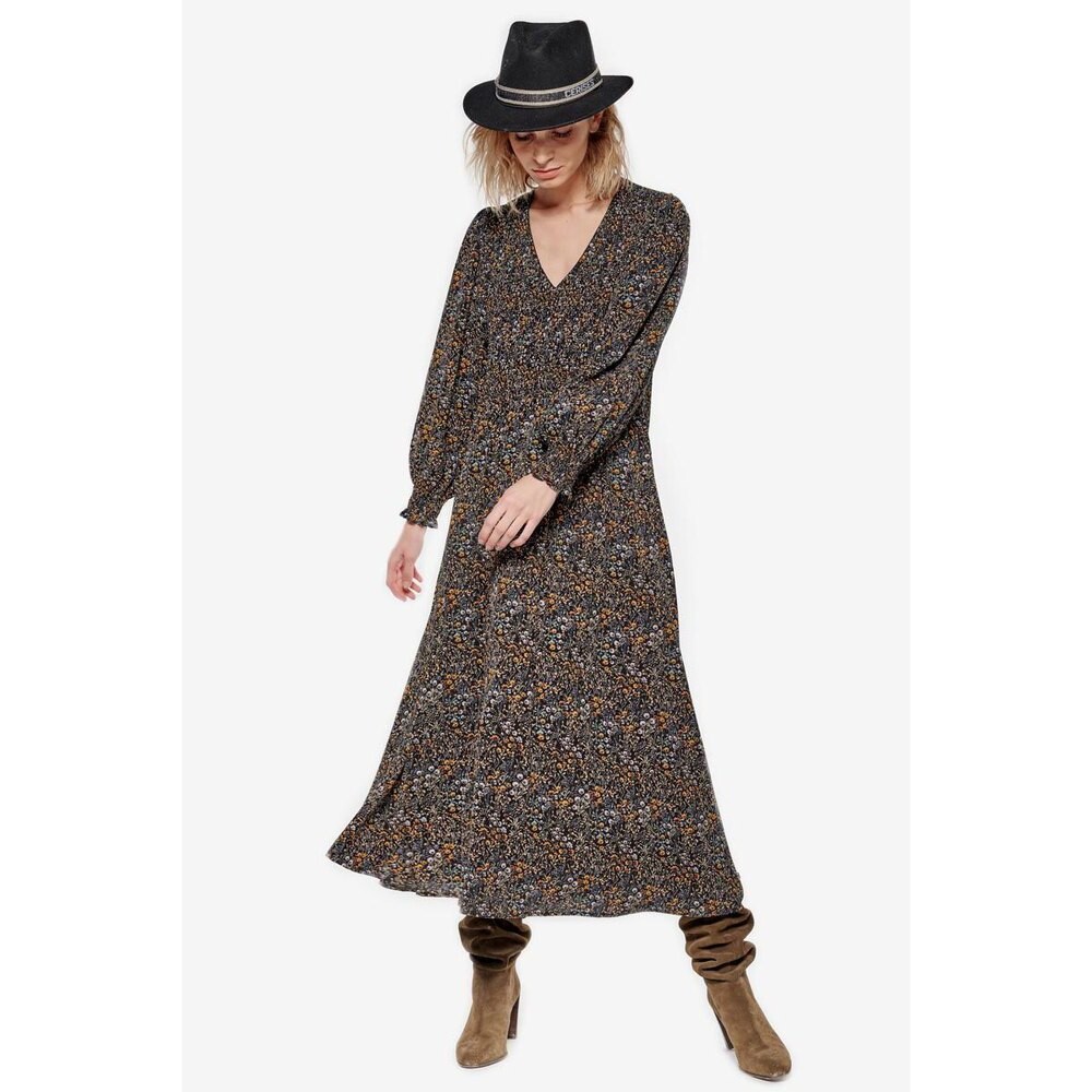 

Платье Le Temps Des Cerises Long With Floral Pattern Peak, черный