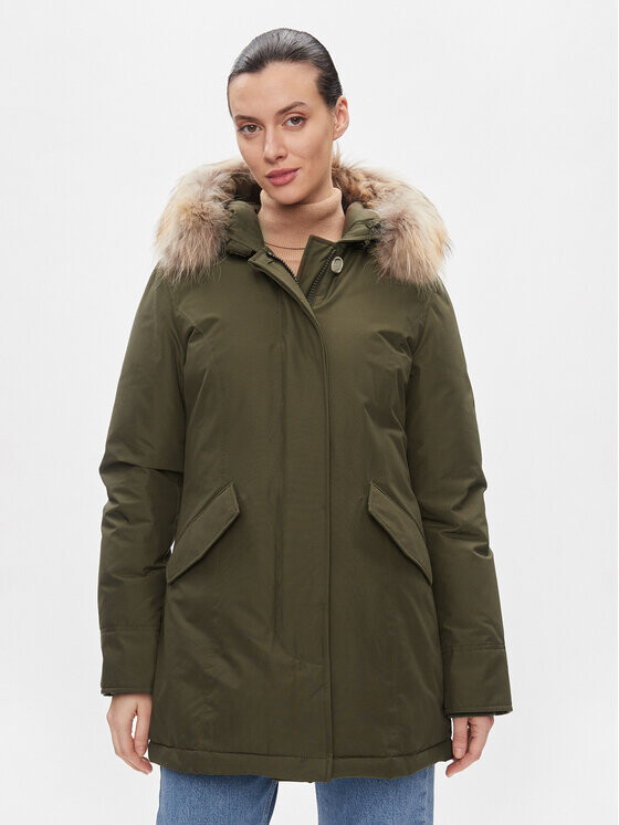 

Зимняя куртка стандартного кроя Woolrich, зеленый