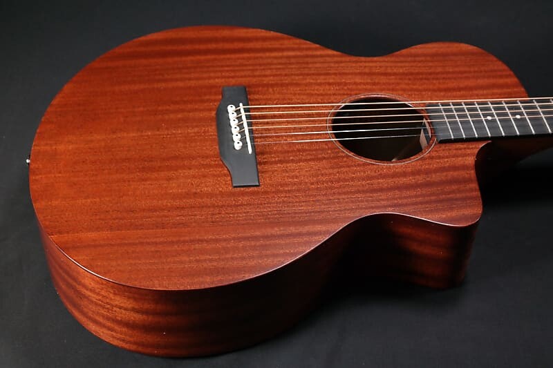 

Акустическая гитара Martin SC-10E Acoustic Electric Guitar With Case 707