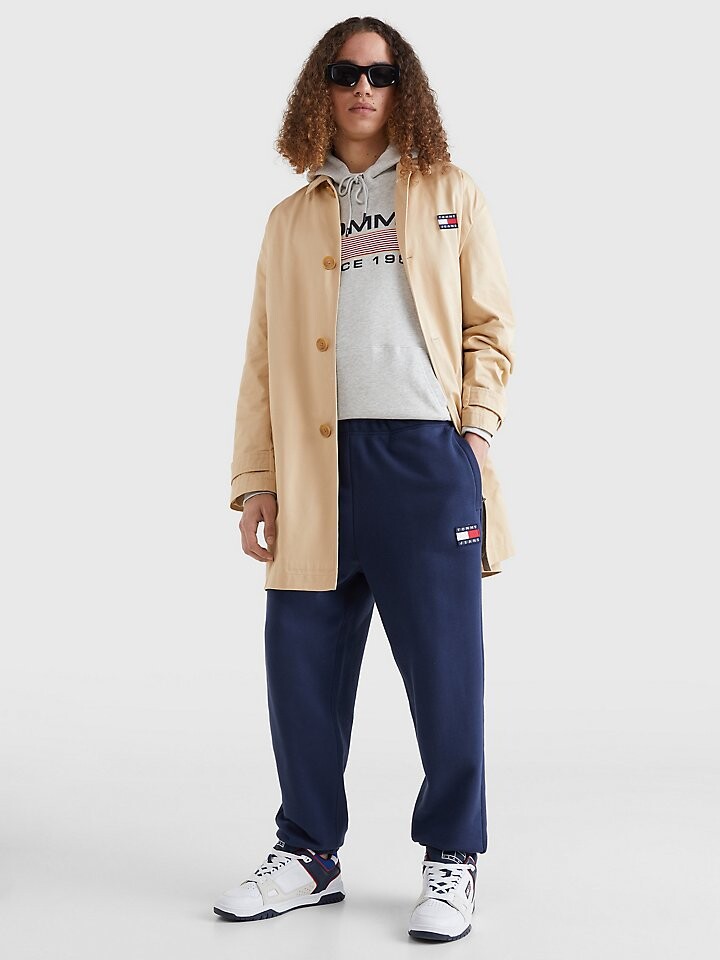 

Спортивные штаны со значком Tommy Jeans