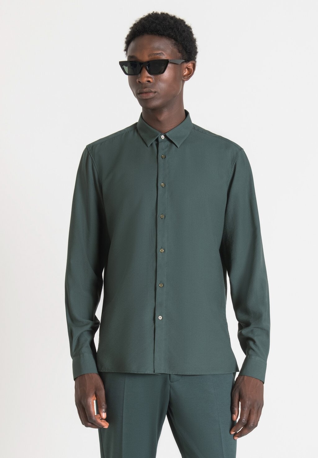 

Рубашка Barcelona Straight Fit Antony Morato, цвет military green