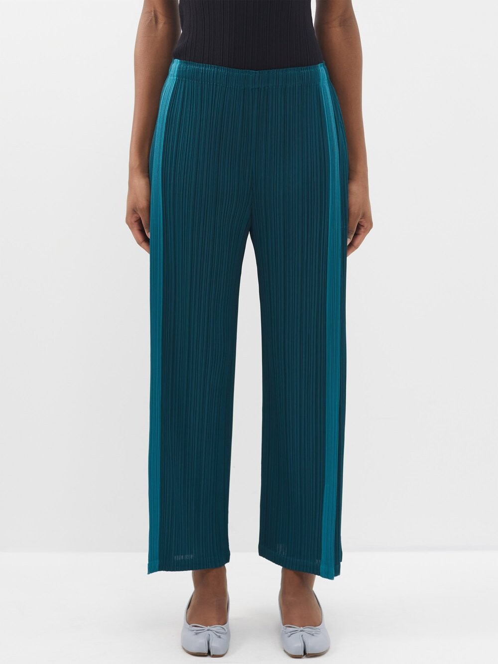 

Прямые брюки со складками walk pure Pleats Please Issey Miyake, зеленый