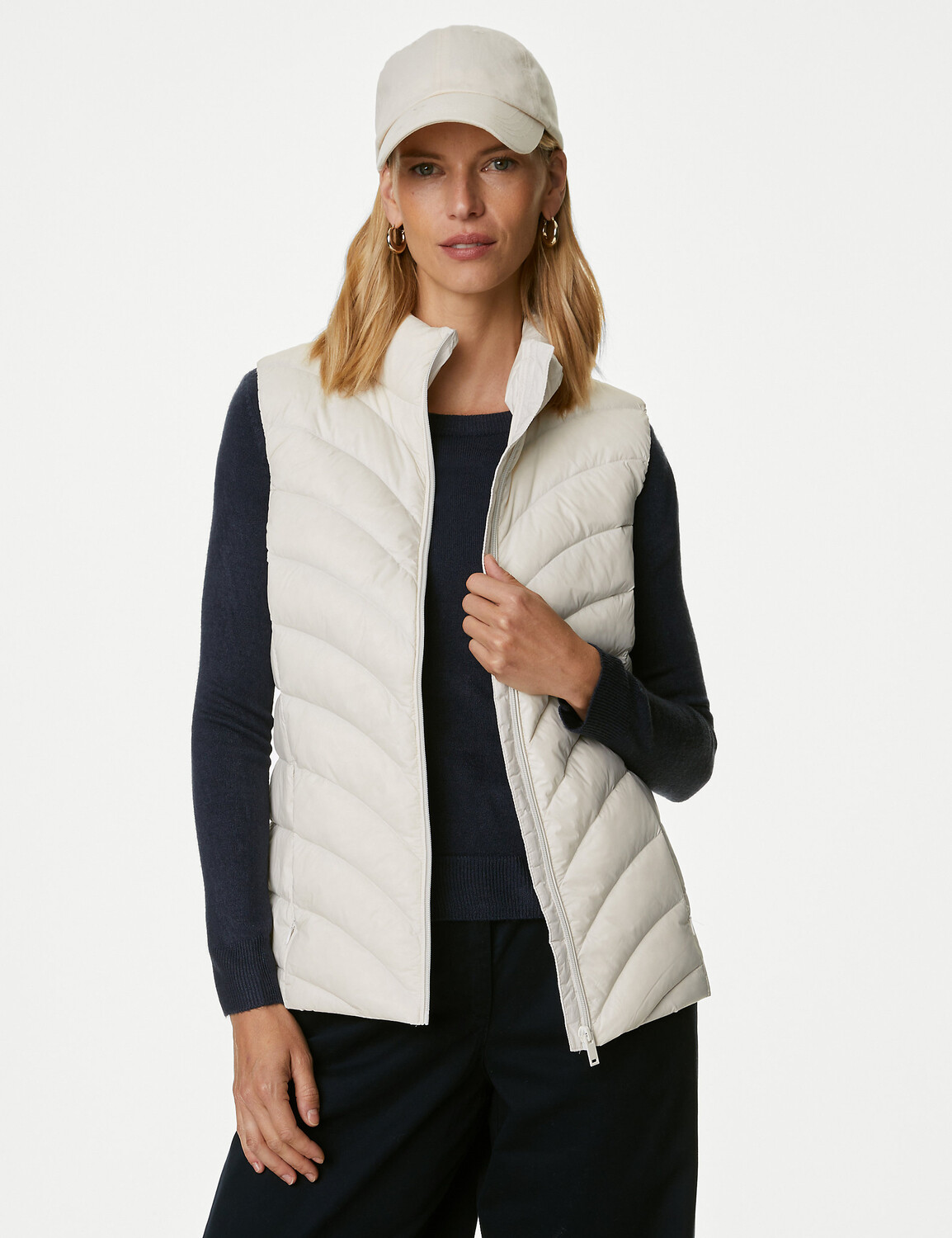 

Пуховый жилет с перьями и пухом Packaway Marks & Spencer
