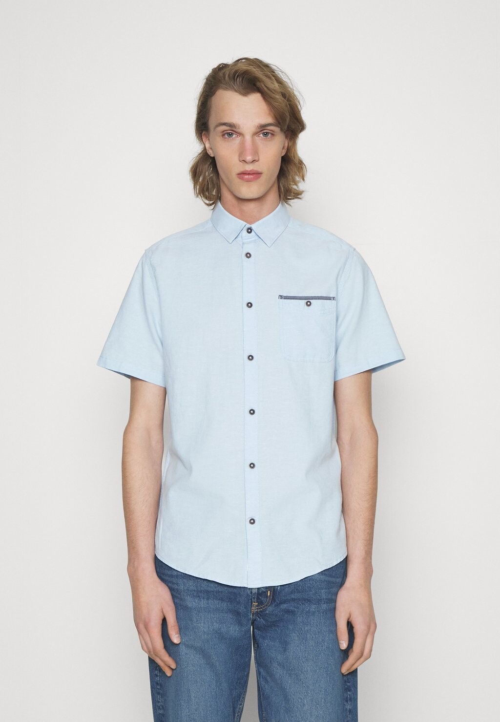 

Рубашка CHAMBRAY SHIRT TOM TAILOR, цвет blue white
