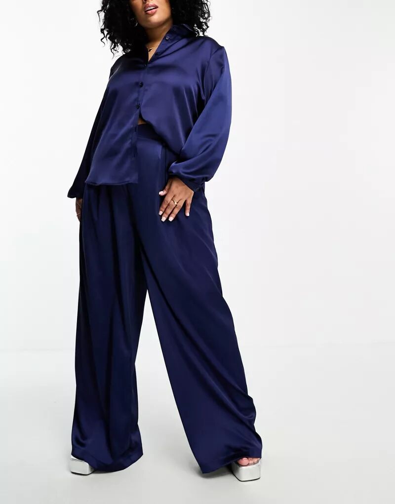 Темно-синие атласные брюки широкого кроя со складками Flounce London