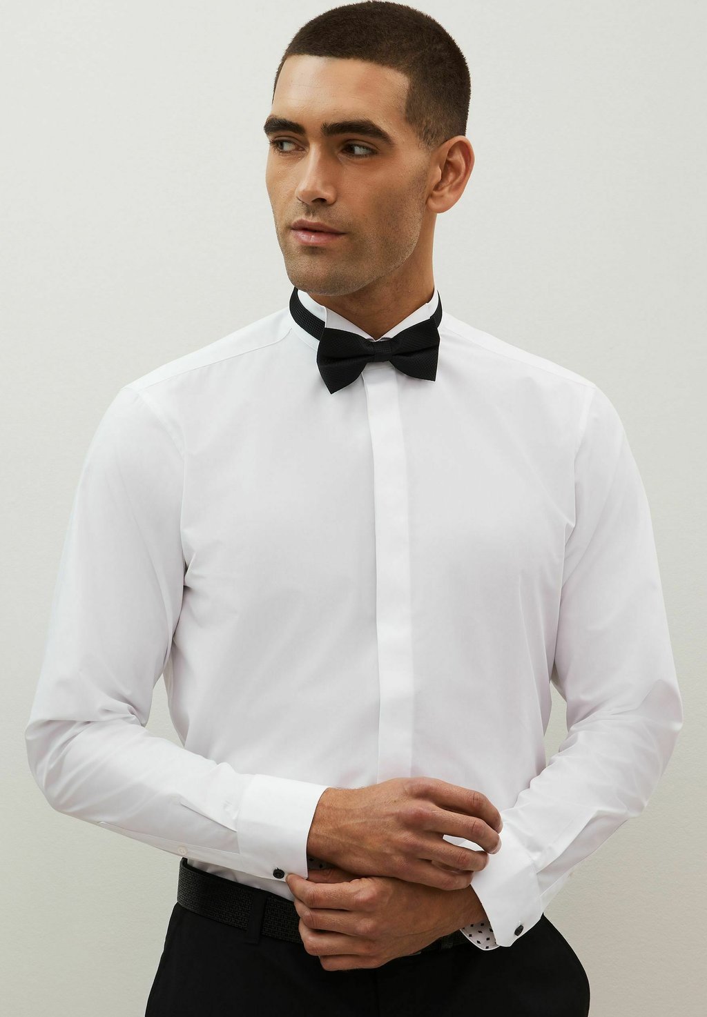 Рубашка Single Cuff Occasion And Bow Tie Set Next, цвет white black