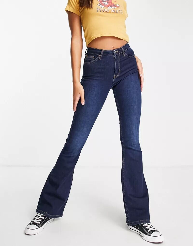 

Расклешенные джинсы цвета индиго Topshop Jamie