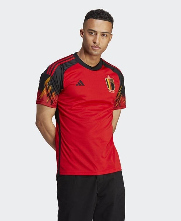 

Футбольная майка adidas, красный