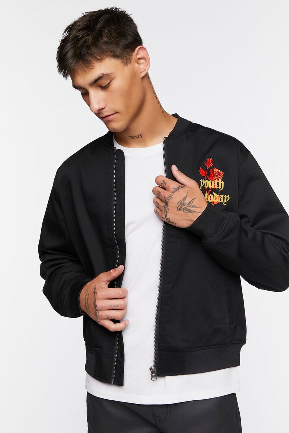 

Бомбер с вышивкой в виде роз Forever 21, черный