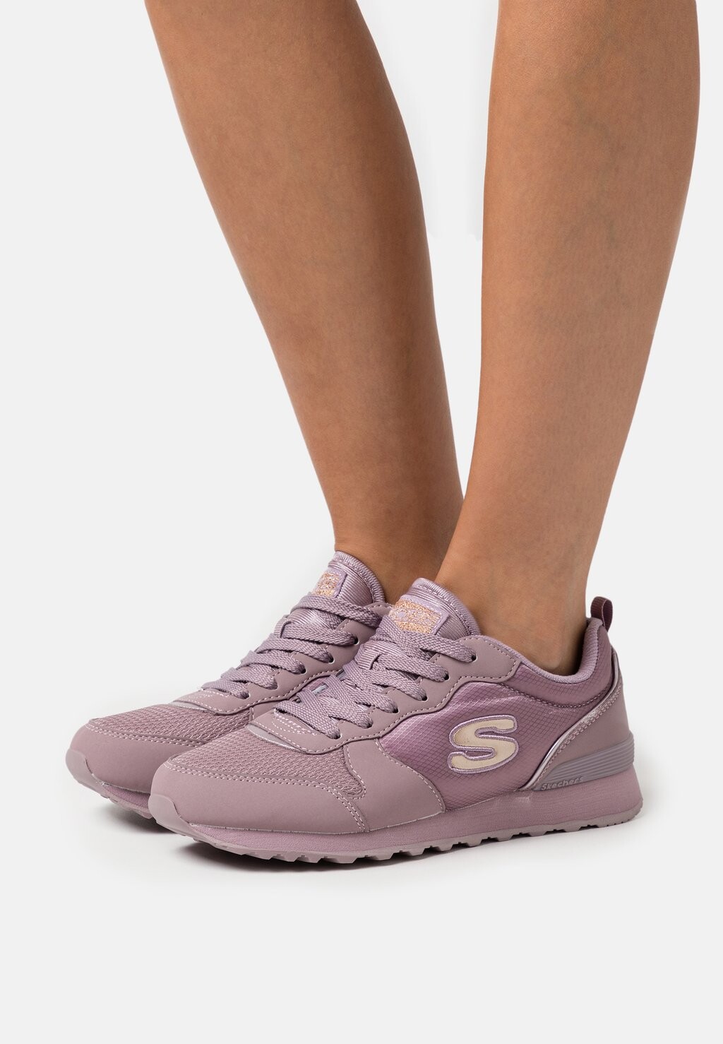 

Кроссовки Skechers