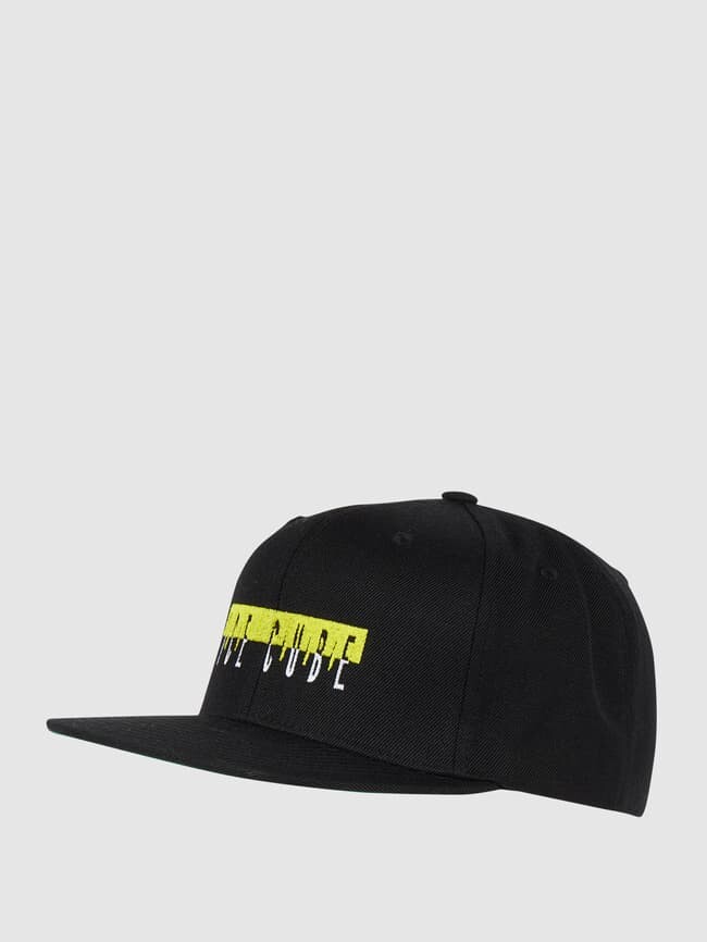 

Кепка с вышивкой Mister Tee, черный