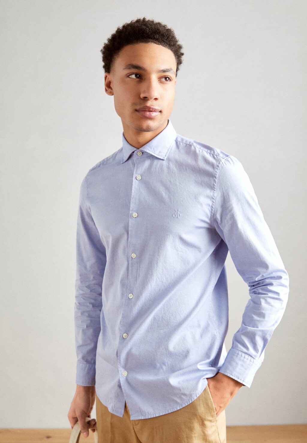 

Рубашка деловая SPREAD COLLAR LONG SLEEVE ROUND HEM Marc O'Polo, светло-синий