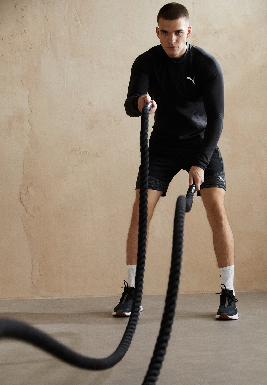 

Футболка с длинными рукавами TRAIN SLIM ZIP Puma, черный