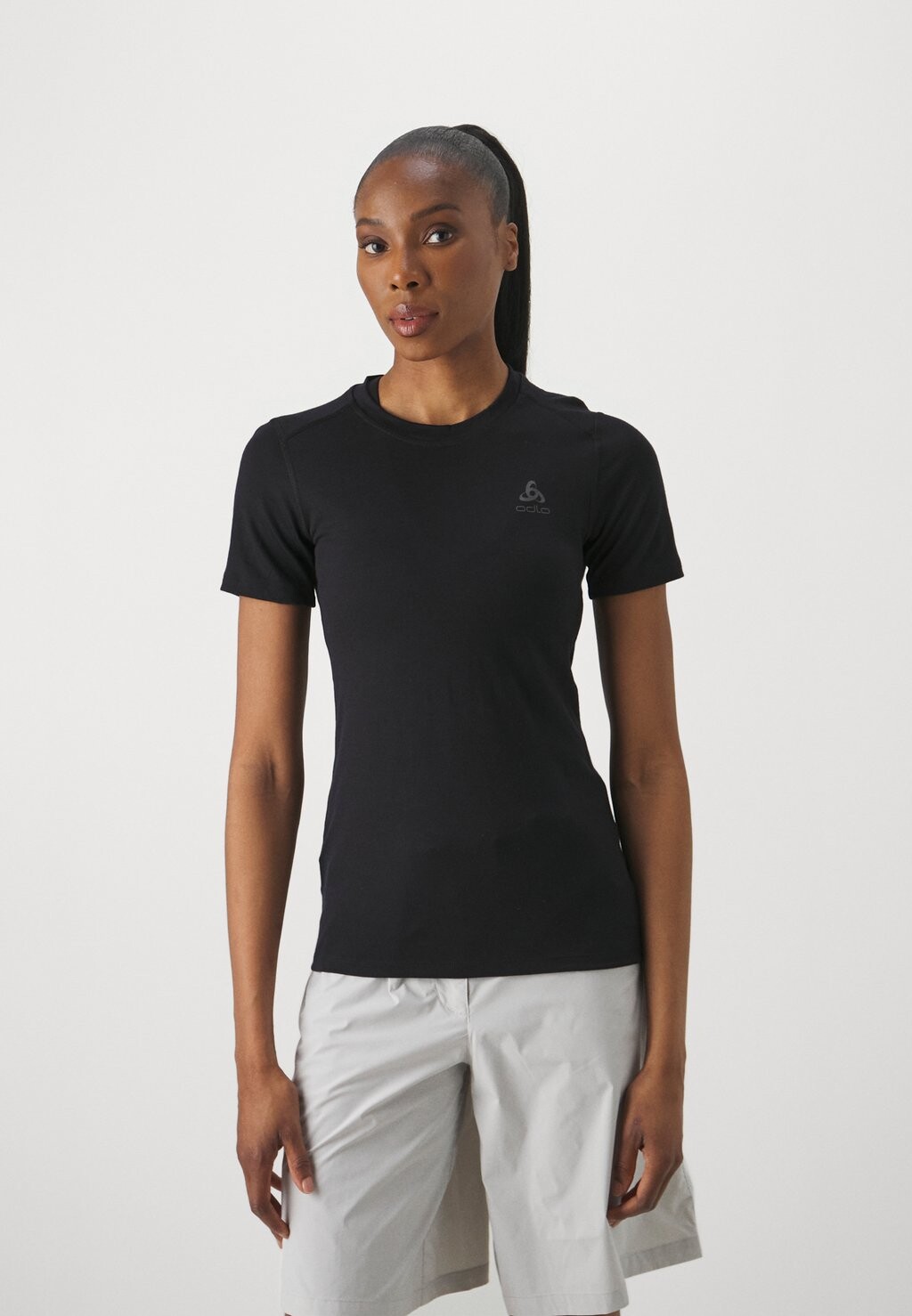 

Спортивная футболка CREW NECK ODLO, цвет black