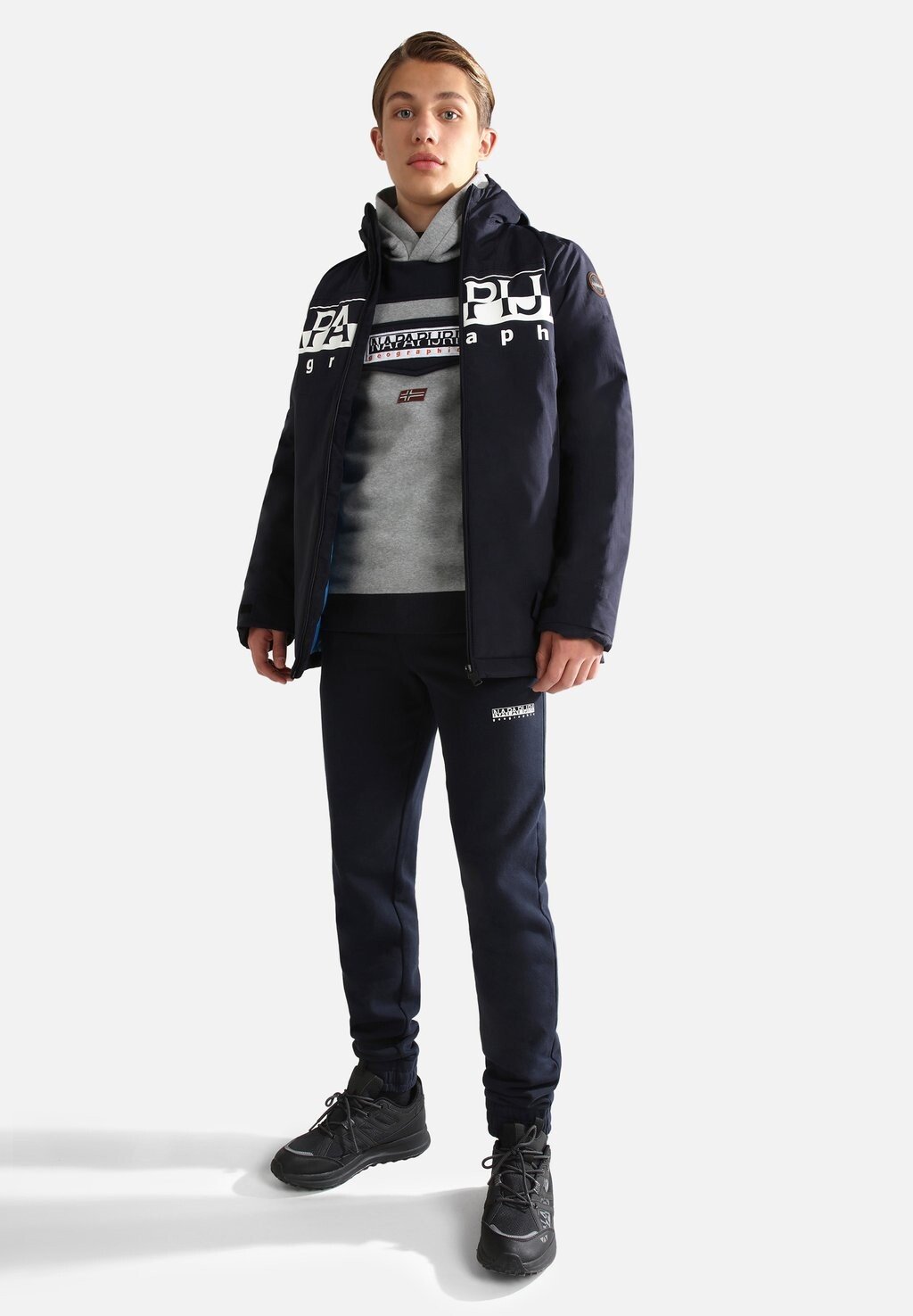

Толстовка Burgee Winter Napapijri, цвет cb grey navy mbd