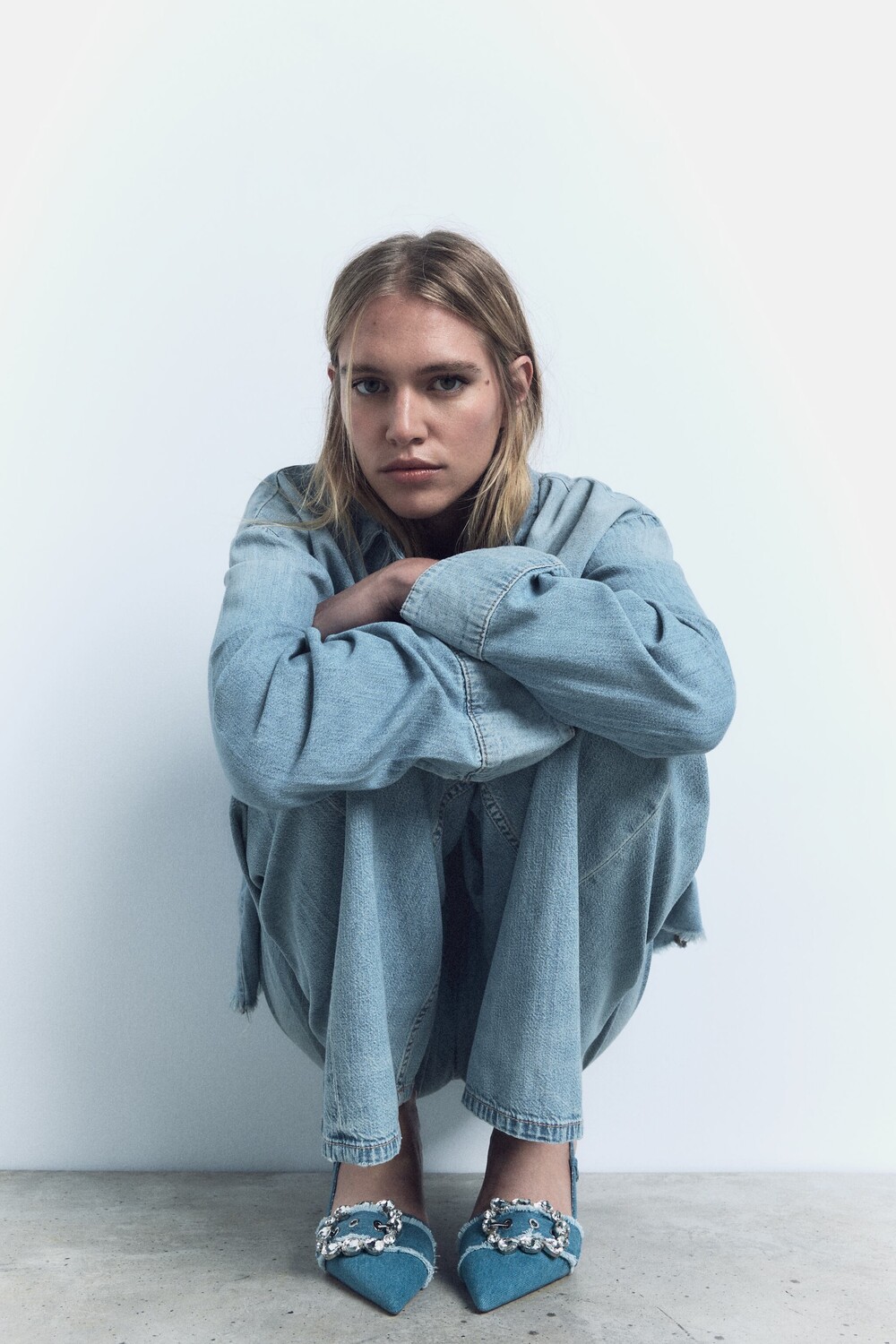 

Босоножки из денима с пряжкой Zara, синий деним