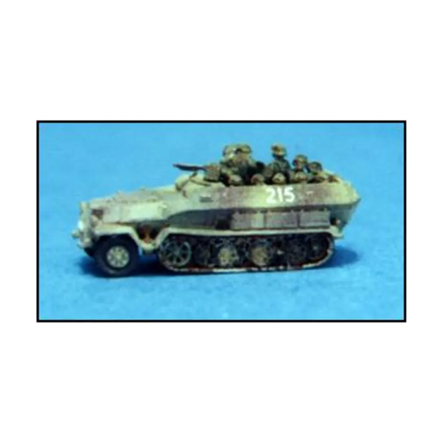 

Пассажиры полутрека в боевых позах, WWII Micro Armour - Germany - Infantry and Cavalry (1:285)
