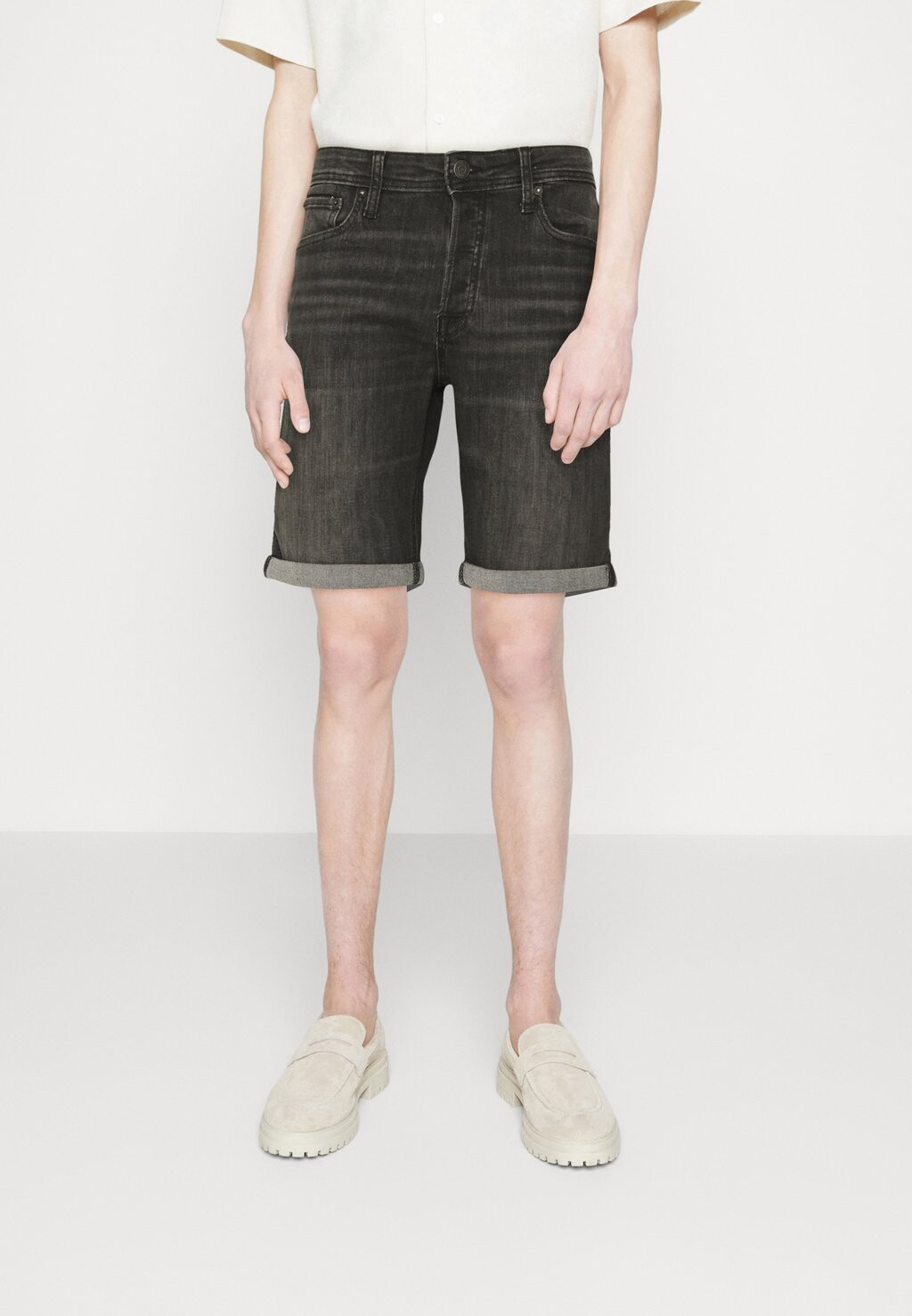

Джинсовые шорты Jack & Jones