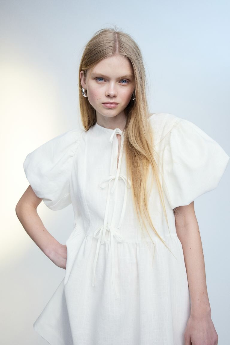 

Платье из смесового льна с пышными рукавами H&M, бежевый