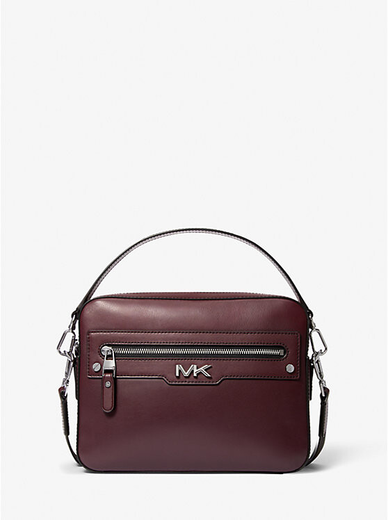 

Кожаная сумка для фотоаппарата Varick Michael Kors Mens, бордовый