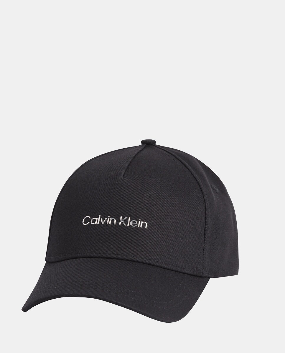 

Черная кепка из органического хлопка с логотипом спереди Calvin Klein, черный