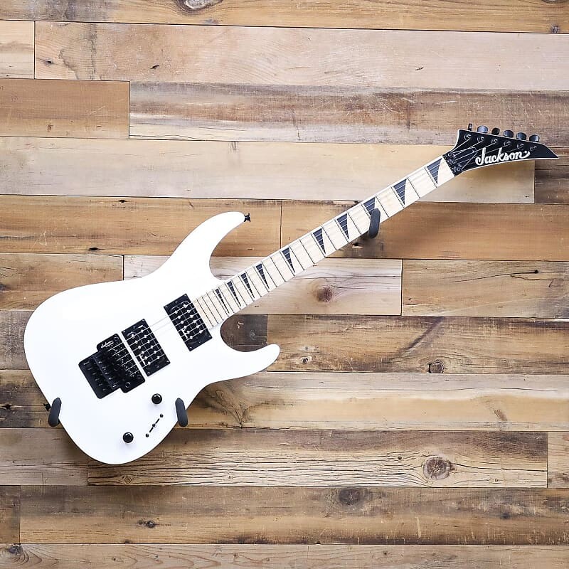 

Электрогитара Jackson JS Series Dinky Arch Top JS32 DKAM Electric Guitar Snow White JS-32