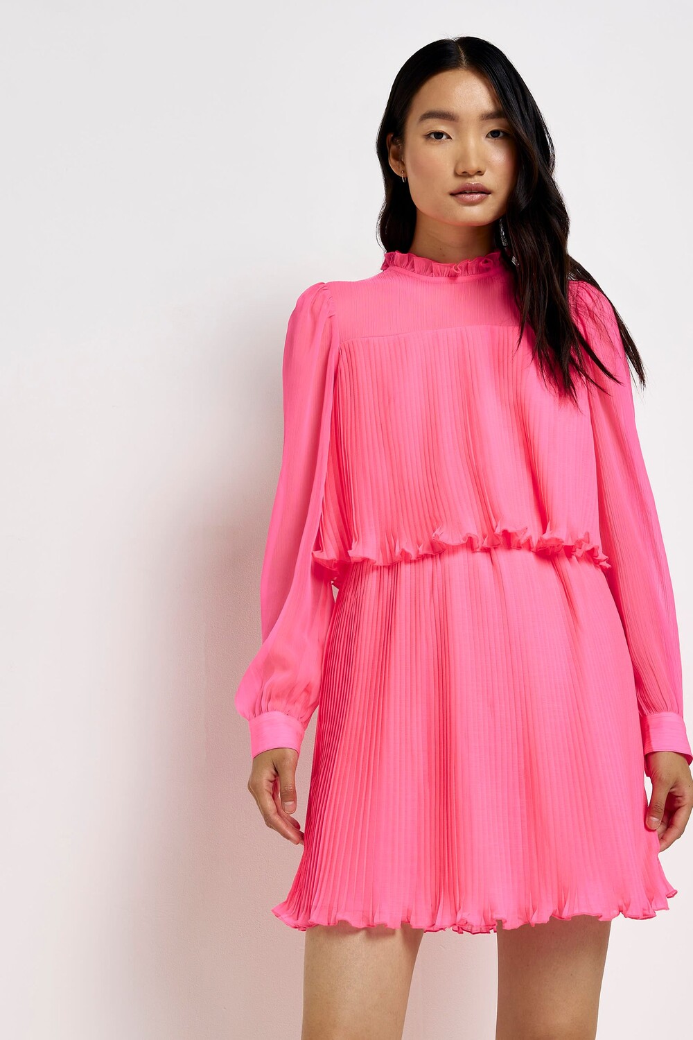 

Розовое мини-платье со складками River Island, розовый