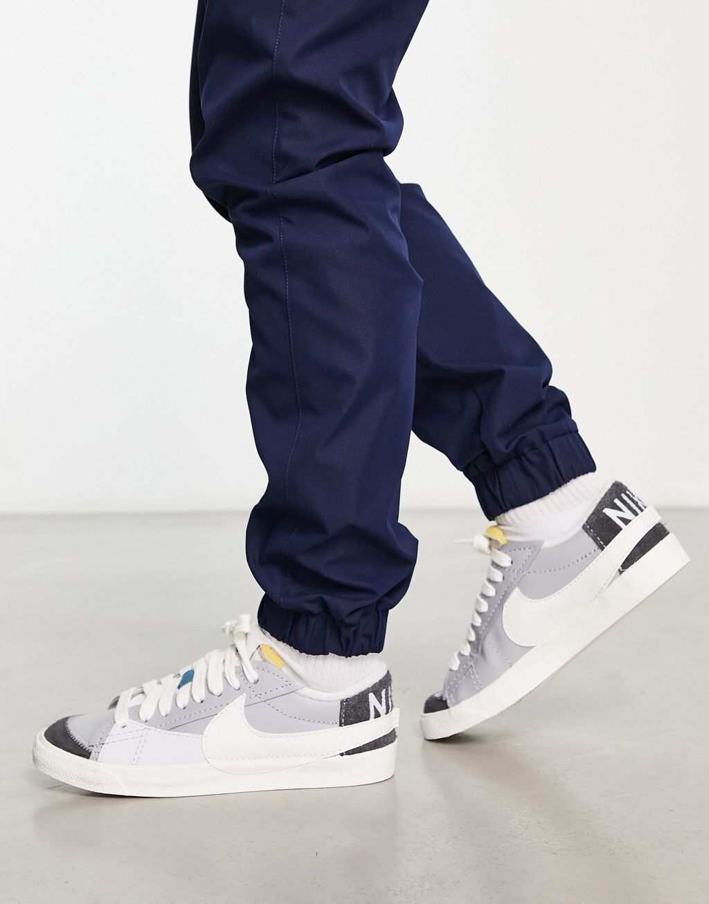 

Серые кроссовки Nike Blazer Low '77 Jumbo, Серый