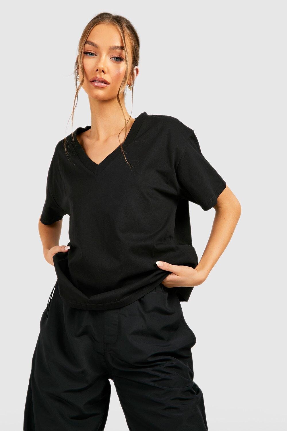 

Базовая футболка из хлопка deep v Boohoo, черный