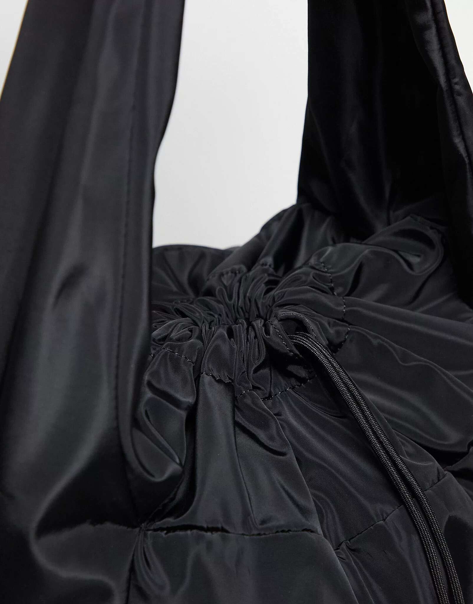 Большая черная сумка через плечо Basic Pleasure Mode Midnight черная объемная сумка слинг слинг для выходных basic pleasure mode