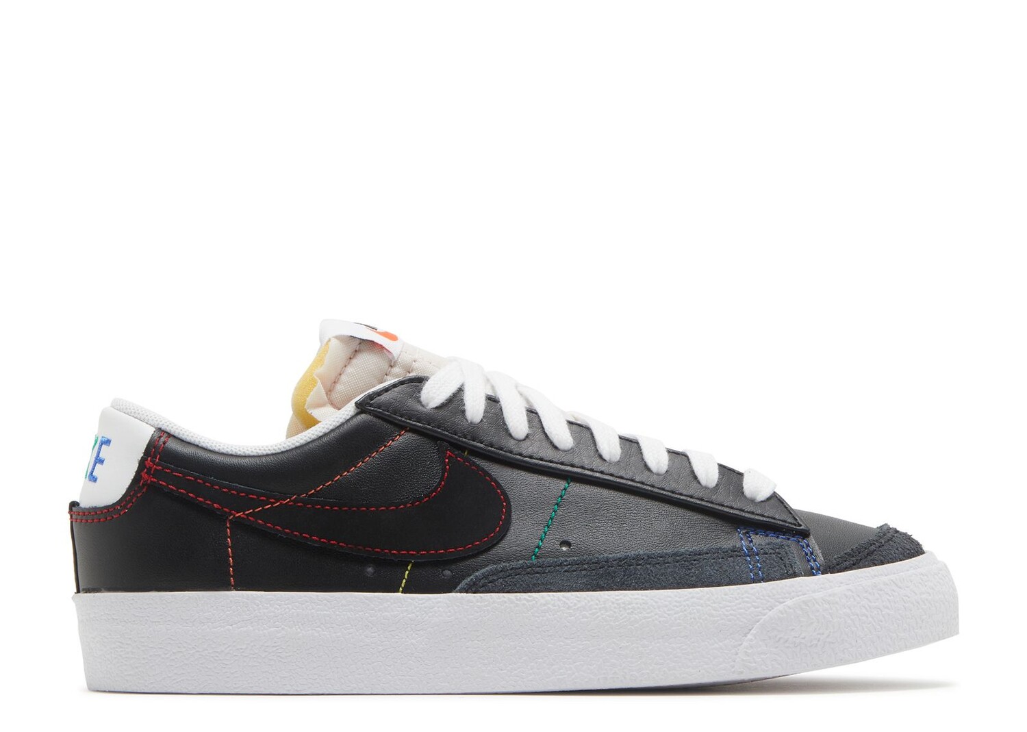

Кроссовки Nike Wmns Blazer Low '77 'Black', черный