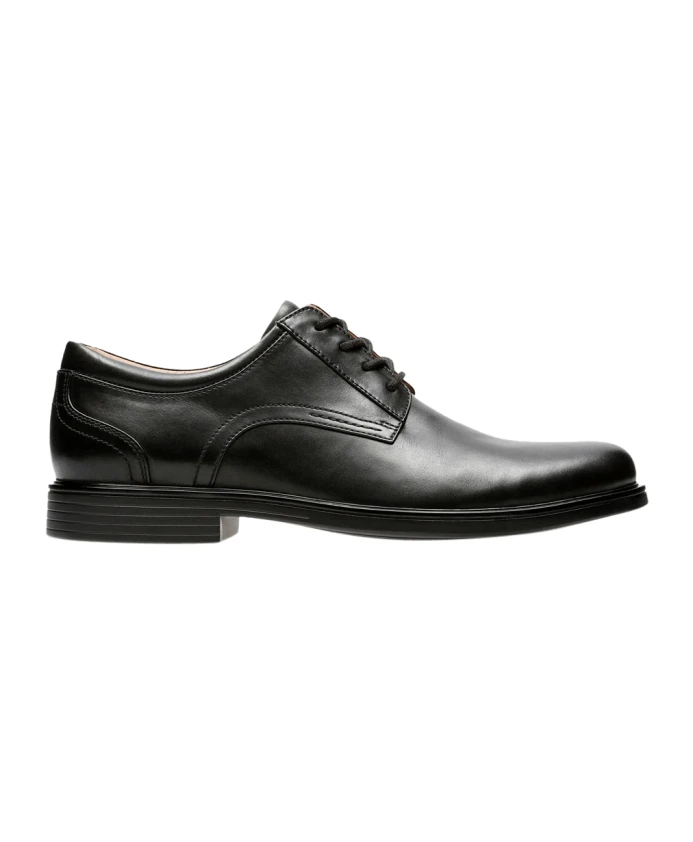 

Кожаные туфли на шнуровке Clarks, черный