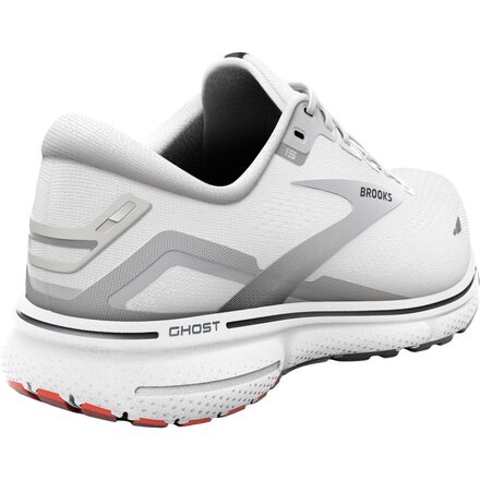 цена Беговые кроссовки Ghost 15 мужские Brooks, цвет White/Black/Flame