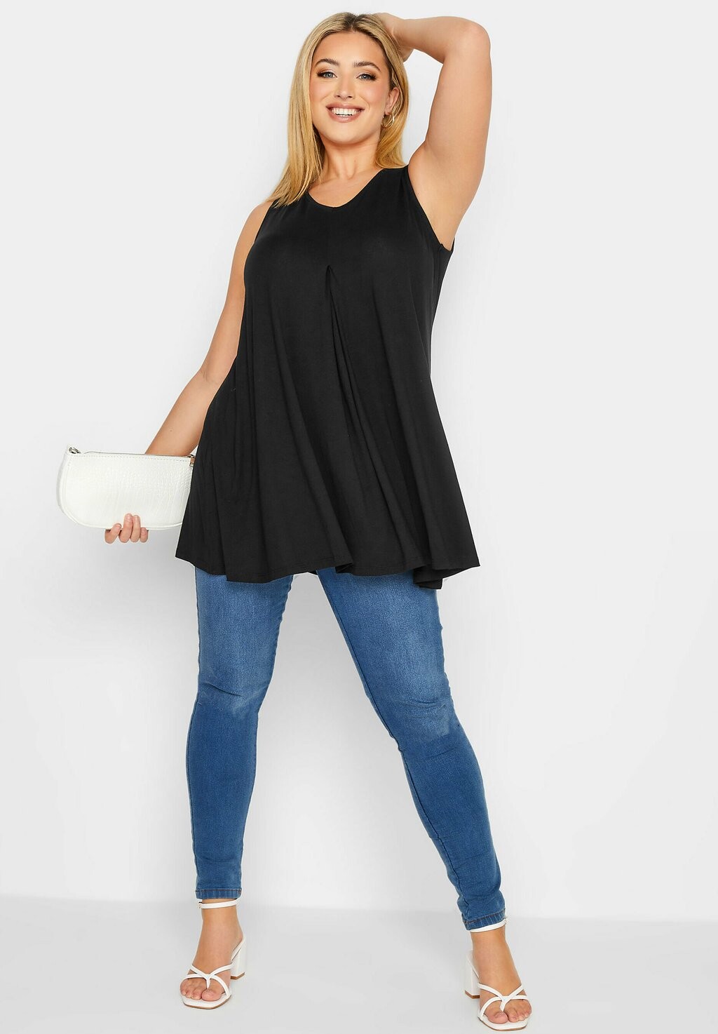 

Топ Yours Clothing, черный