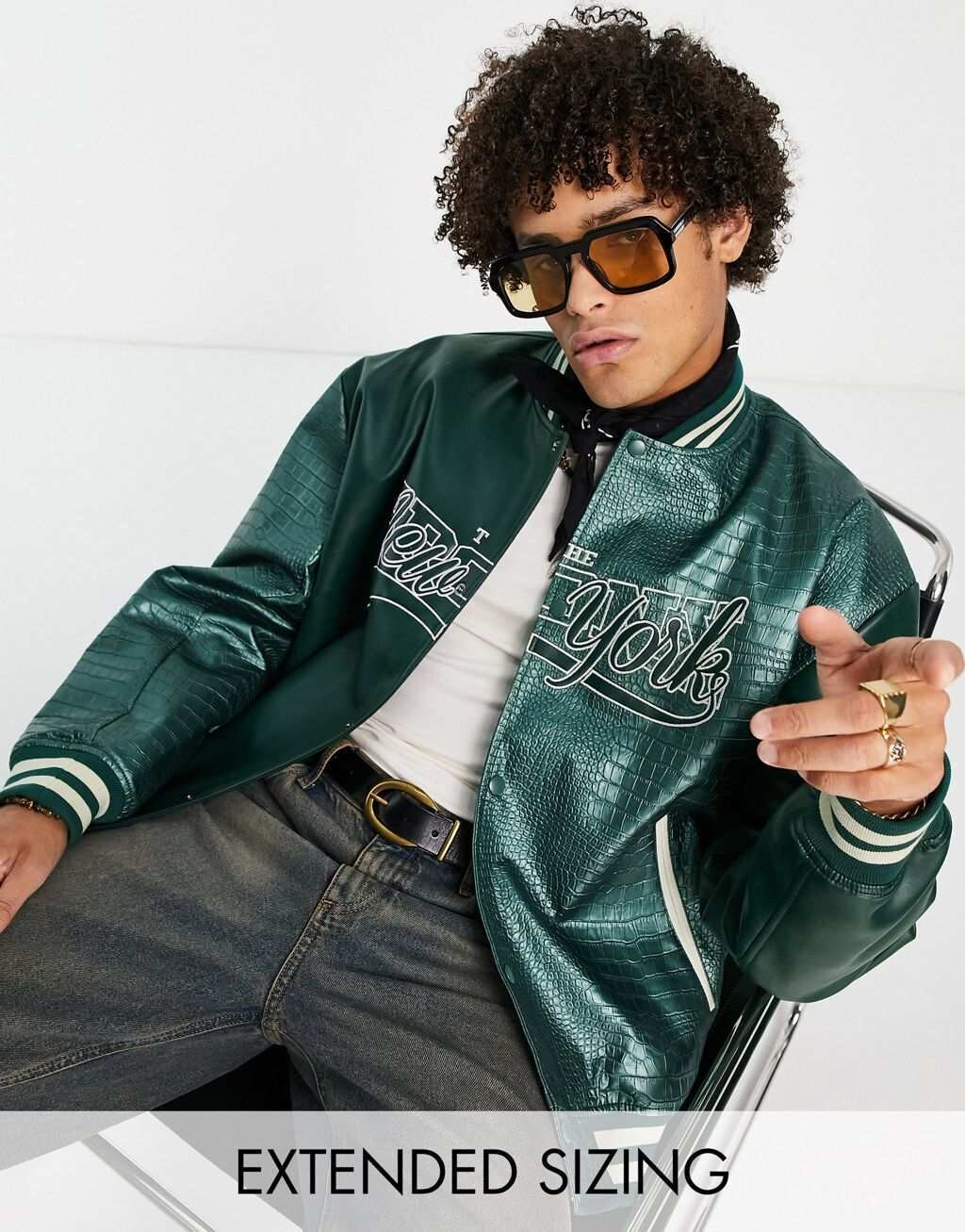 

Большой университетский бомбер из искусственной кожи ASOS DESIGN