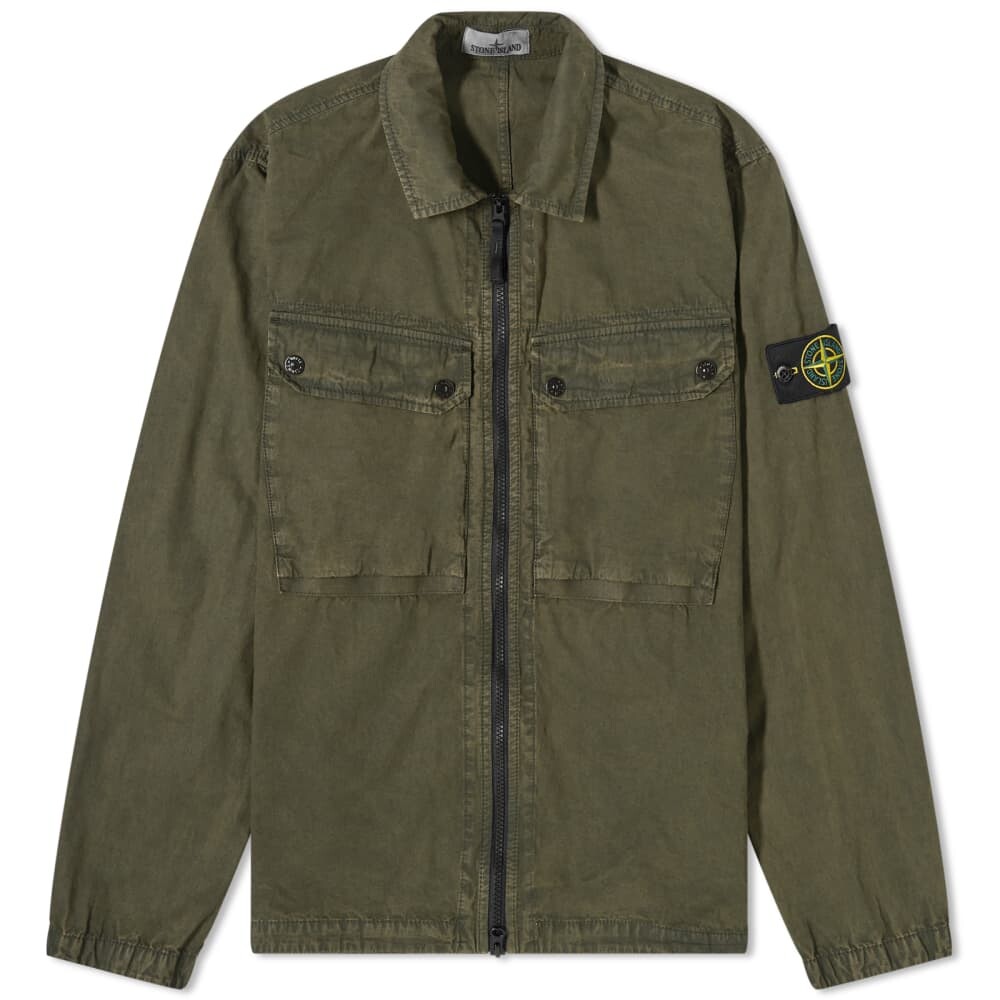 

Окрашенная в одежде рубашка Stone Island с двумя карманами и молнией, оливковый