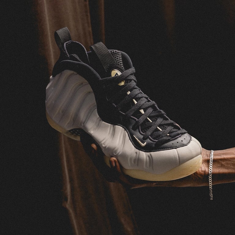 

Кроссовки Air Foamposite One Nike, черный