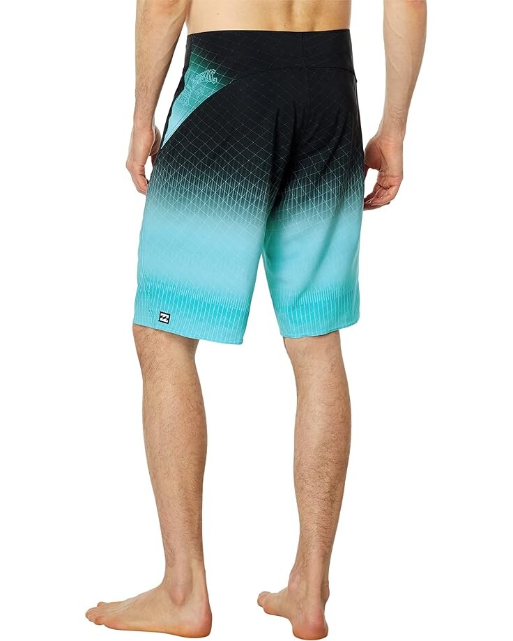 

Шорты для плавания Billabong Fluid Pro 20" Boardshorts, цвет Neon Blue
