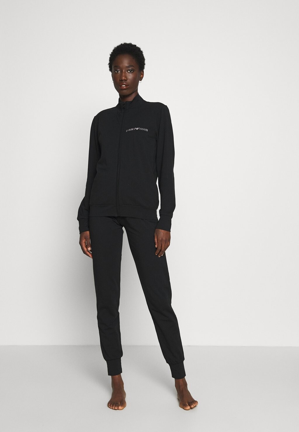 

Пижамный комплект Emporio Armani, черный