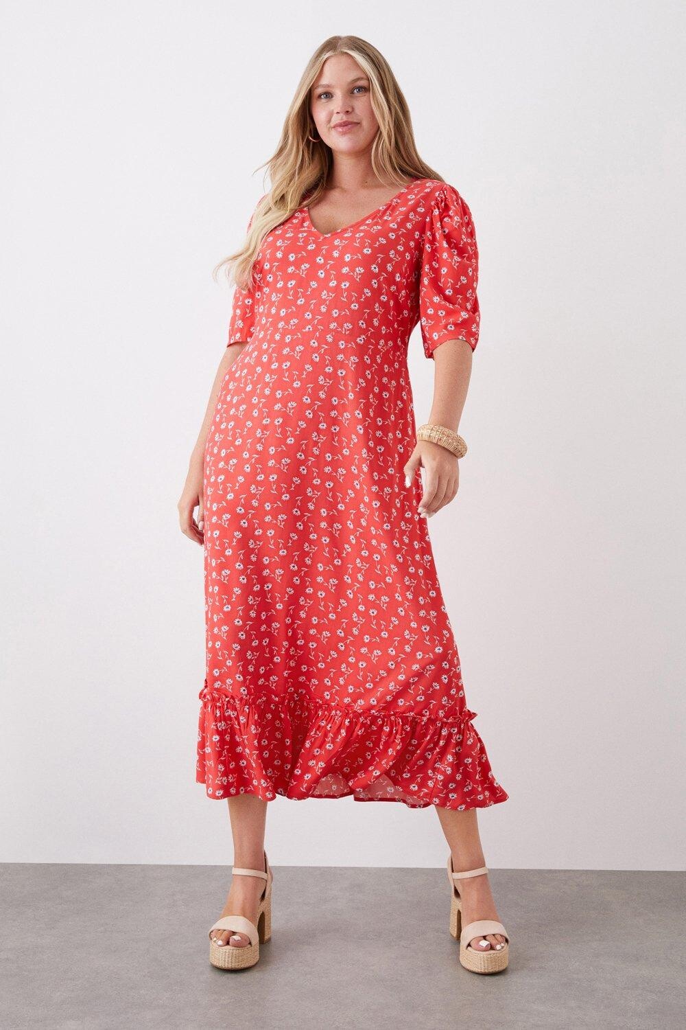 

Красное многоярусное платье миди с короткими рукавами и цветочным принтом Curve Dorothy Perkins, красный