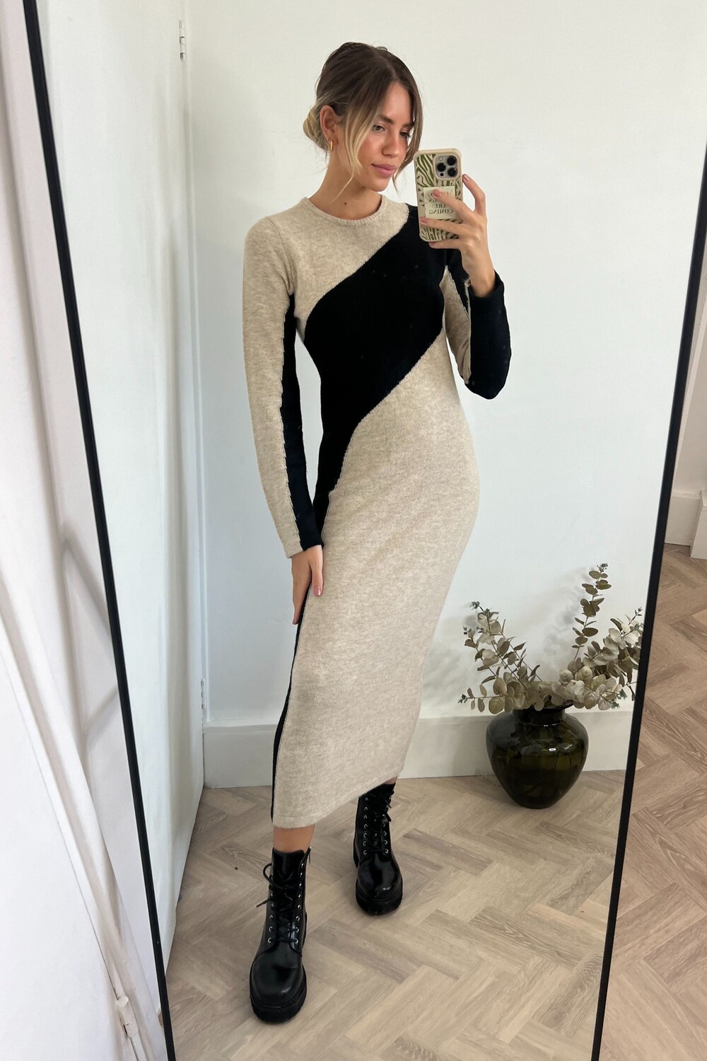 

Вязаное платье мидакси с цветными блоками Style Cheat, черный