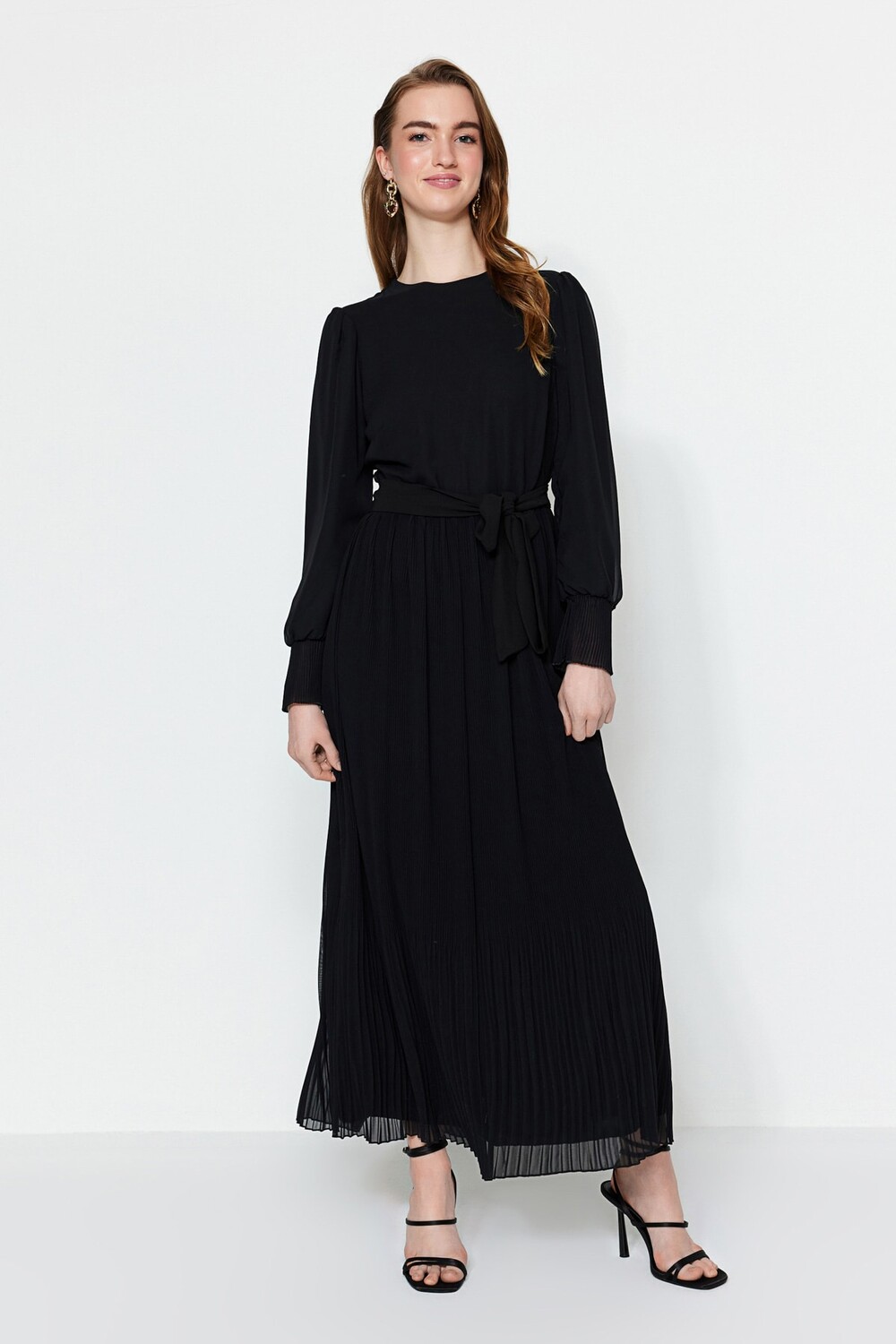 

Вечернее платье - Черное - Макси Trendyol Modest, черный