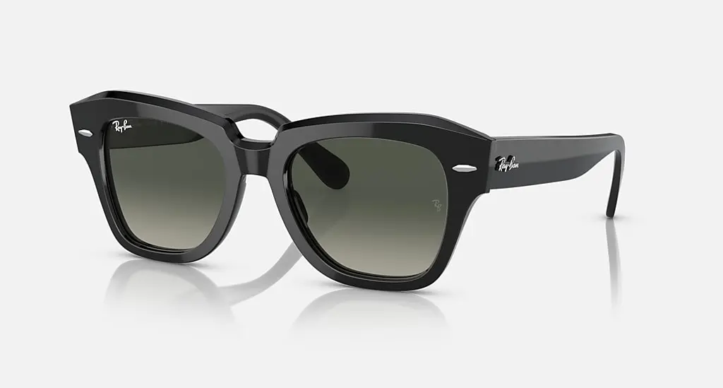

Солнцезащитные очки Ray-Ban STATE STREET, серый