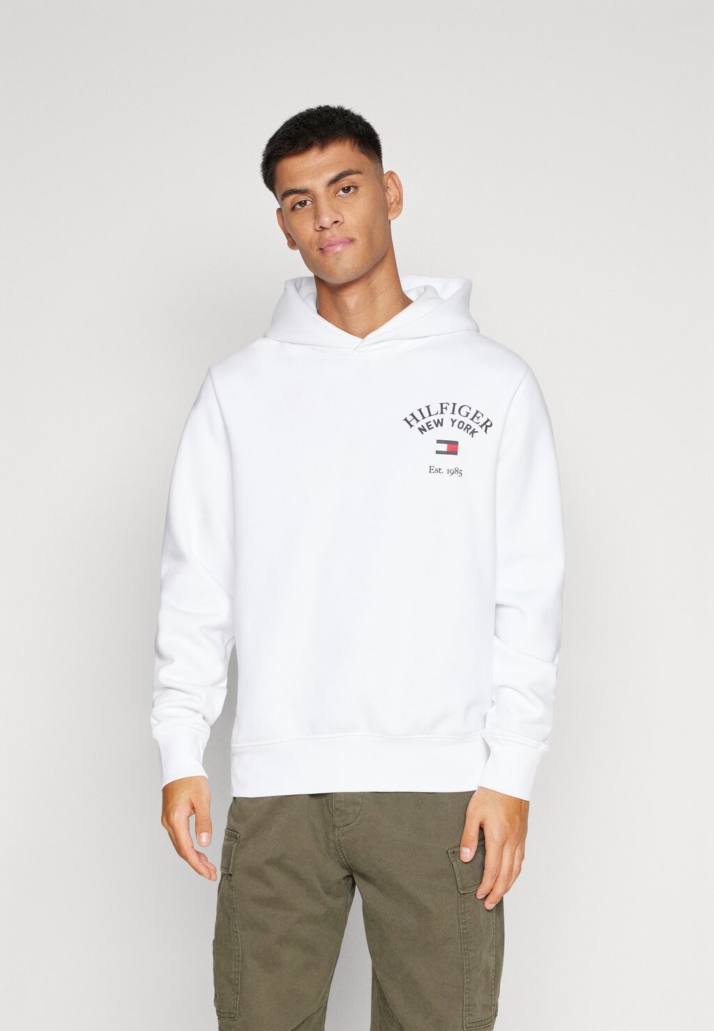 

Толстовка ARCHED VARSITY HOODY Tommy Hilfiger, белый